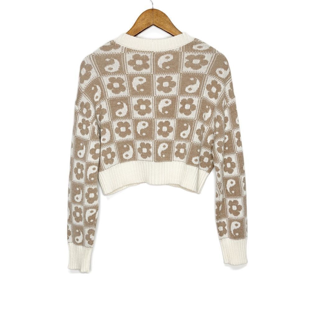 American Eagle Cropped Cardigan Sweater Yin & Yang Extra Small - Picture 4 of 7